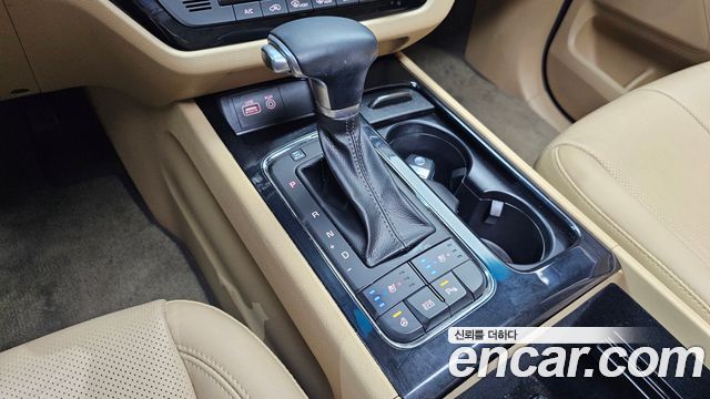 Kia Canival 2018 — photo 12