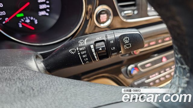 Kia Canival 2018 — photo 25
