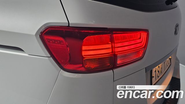 Kia Canival 2018 — photo 9