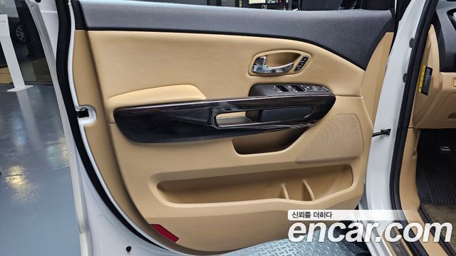 Kia Canival 2018 — photo 14