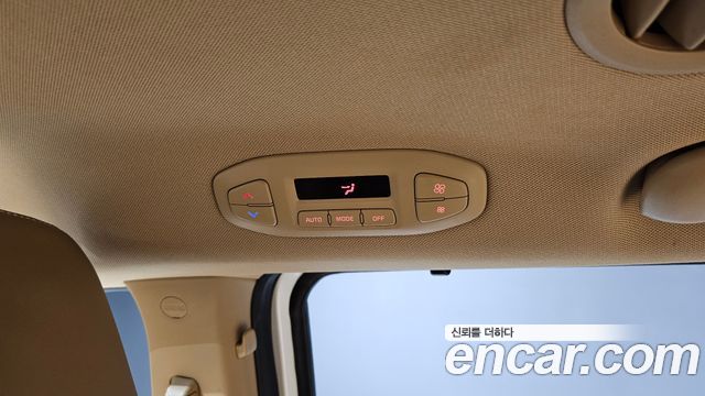 Kia Canival 2018 — photo 30