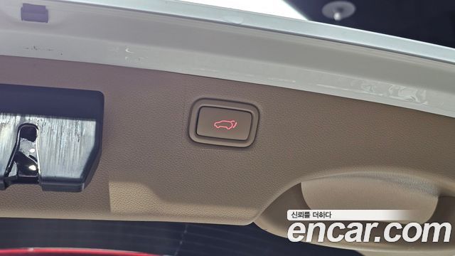 Kia Canival 2018 — photo 31