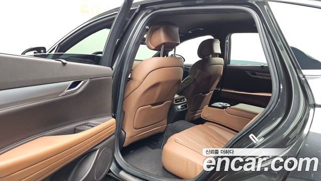 Genesis G80 2022 — photo 11