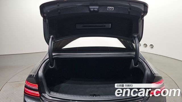Genesis G80 2022 — photo 20