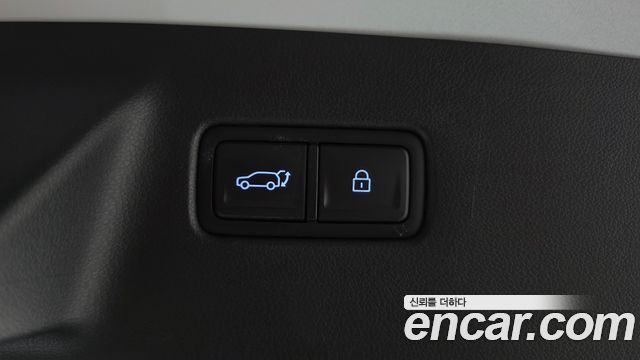 Hyundai Santafe 2025 — photo 22