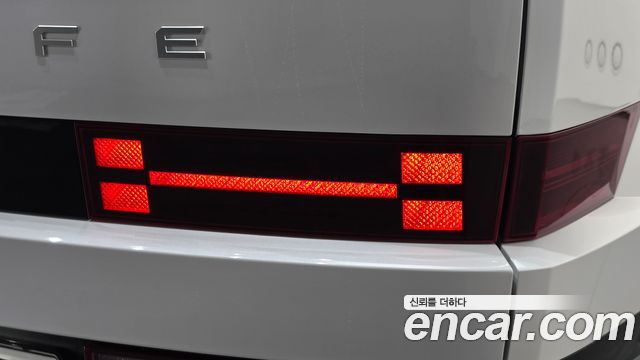 Hyundai Santafe 2025 — photo 9