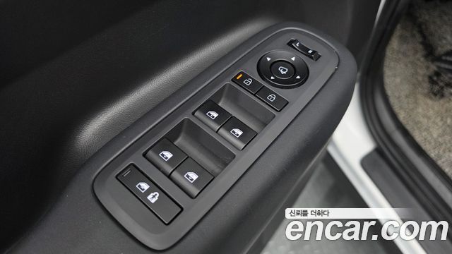 Hyundai Santafe 2025 — photo 28