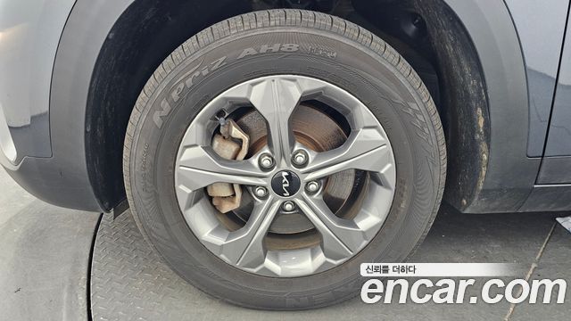 Kia Seltos 2023 — photo 5