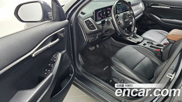 Kia Seltos 2023 — photo 13