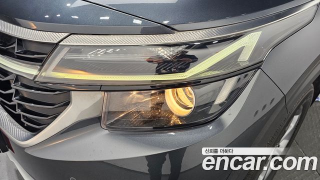 Kia Seltos 2023 — photo 8