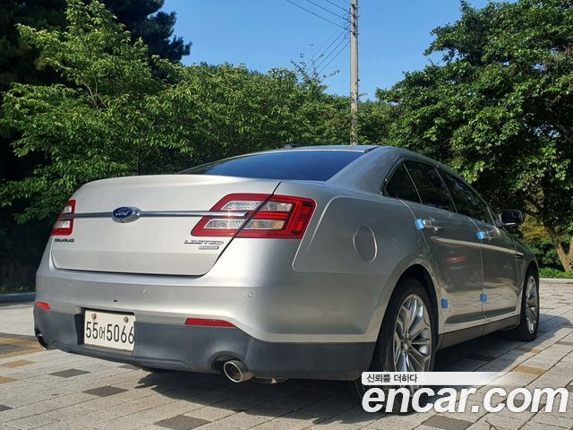 Ford Taurus 2014 — photo 3