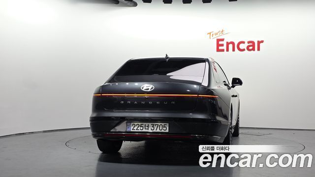 Hyundai Grandeur 2023 — photo 4