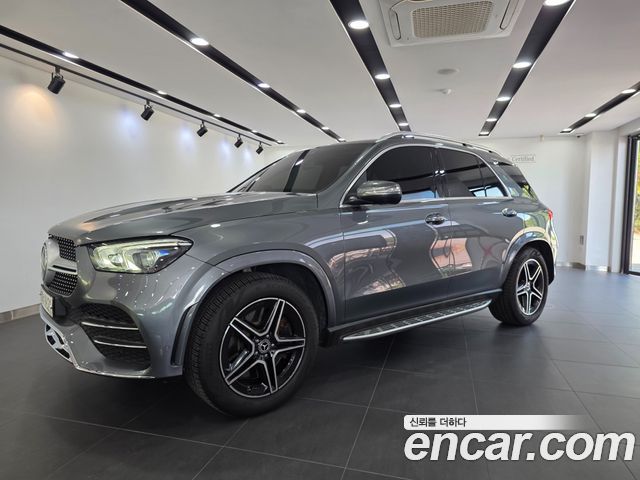 Mercedes-Benz GLE-Class 2020 — photo 1