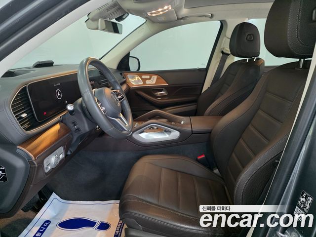 Mercedes-Benz GLE-Class 2020 — photo 10