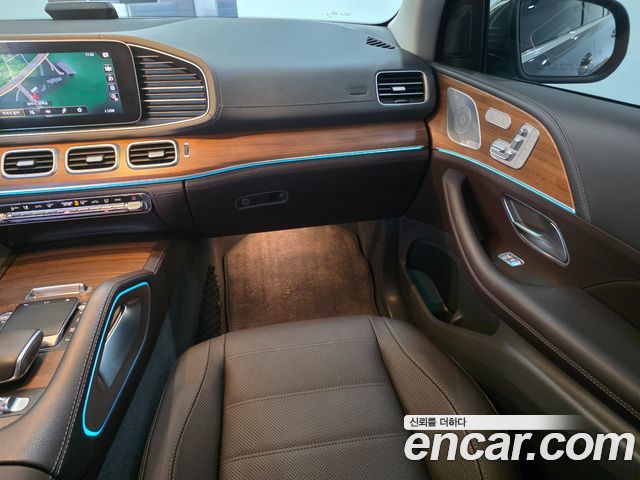 Mercedes-Benz GLE-Class 2020 — photo 15