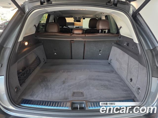 Mercedes-Benz GLE-Class 2020 — photo 16