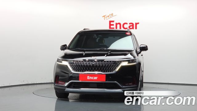 Kia Canival 2021 — photo 3