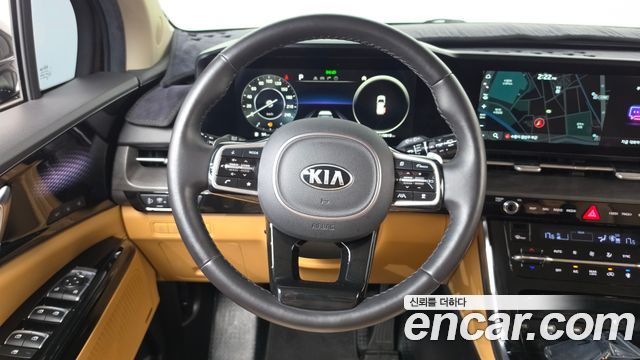 Kia Canival 2021 — photo 19