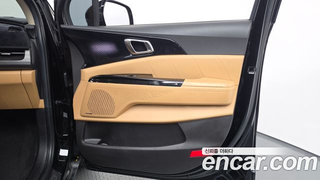 Kia Canival 2021 — photo 14