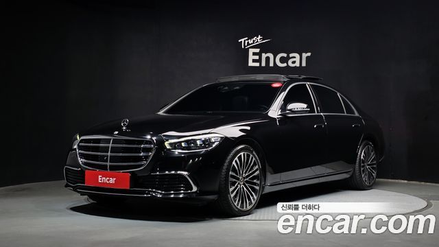 Mercedes-Benz S-Class 2024 — photo 1