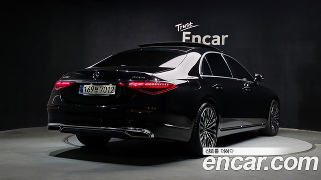 Mercedes-Benz S-Class 2024 — photo 2