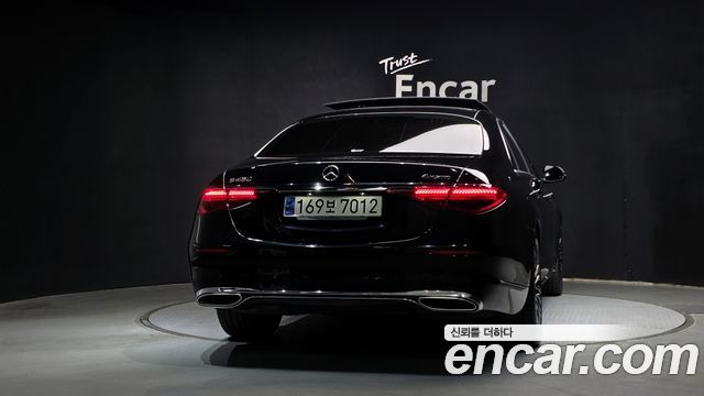 Mercedes-Benz S-Class 2024 — photo 4