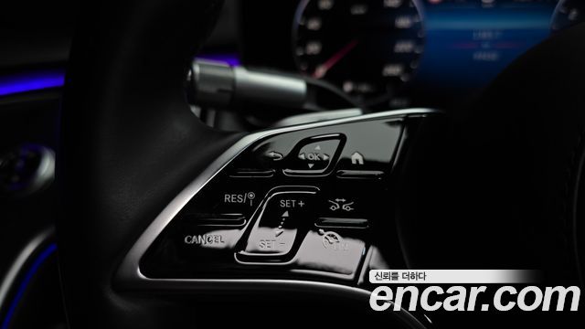 Mercedes-Benz S-Class 2024 — photo 23