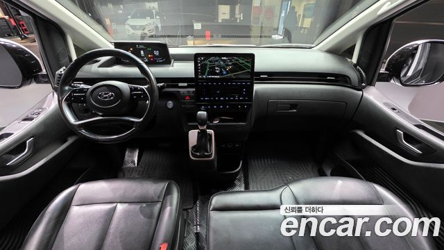 Hyundai Staria 2022 — photo 10