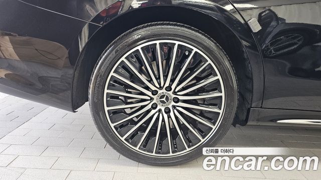 Mercedes-Benz E-Class 2024 — photo 5
