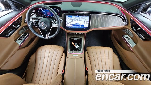 Mercedes-Benz E-Class 2024 — photo 10