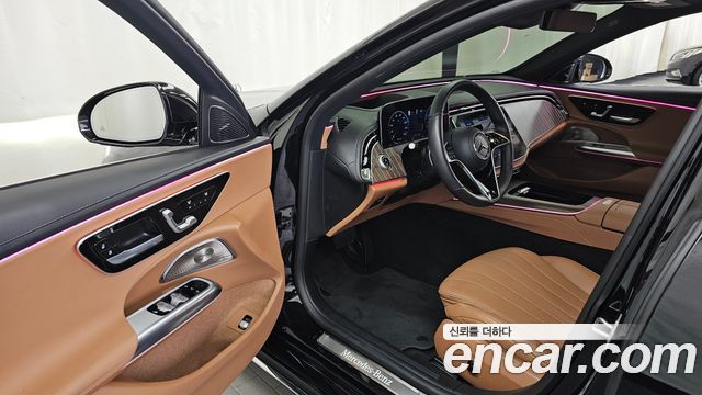 Mercedes-Benz E-Class 2024 — photo 13