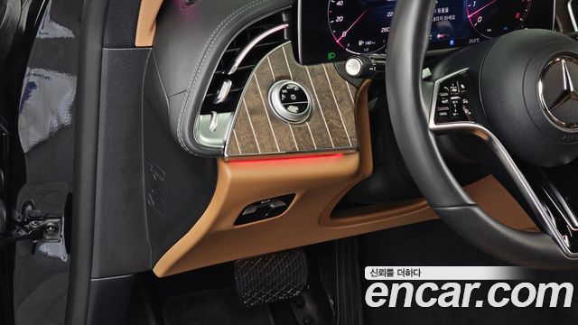 Mercedes-Benz E-Class 2024 — photo 30