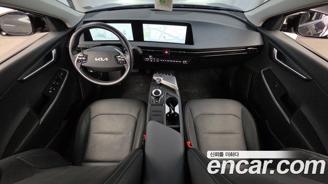 Kia EV6 2023 — photo 10