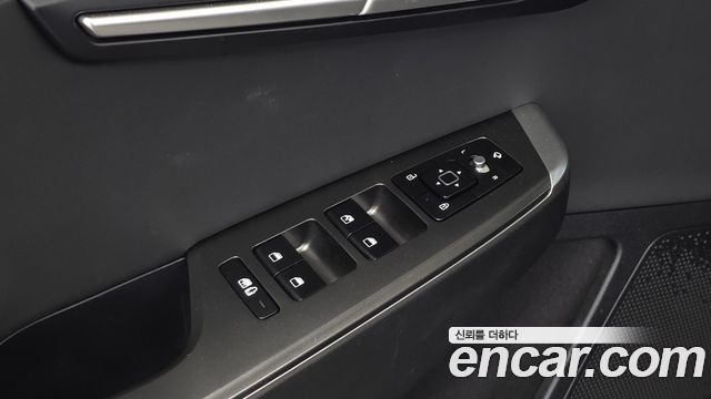 Kia EV6 2023 — photo 28