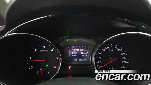 Kia Canival 2018 — photo 11