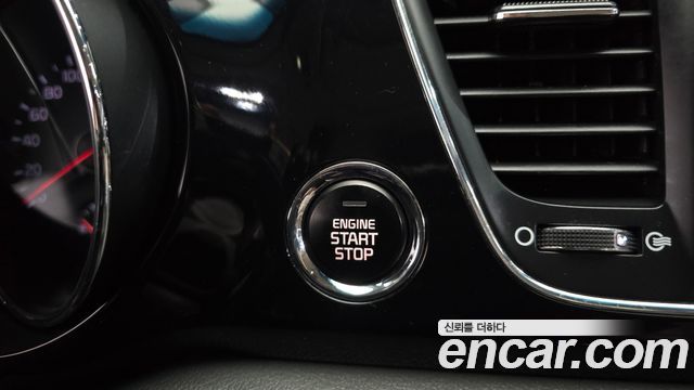 Kia Canival 2018 — photo 30