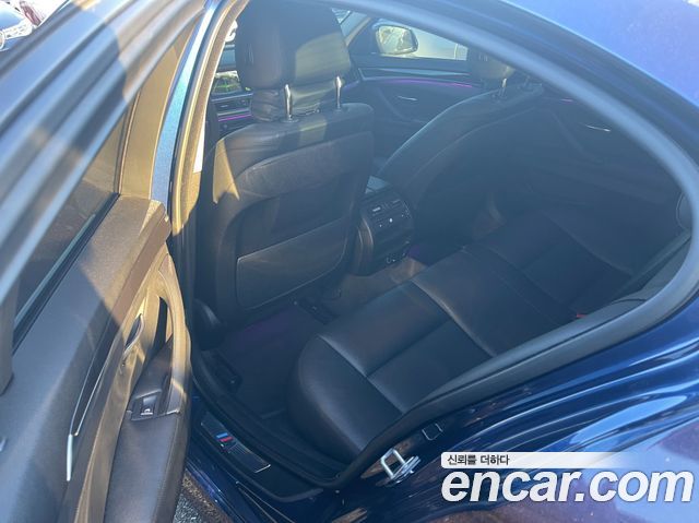 BMW 5-Series 2016 — photo 14
