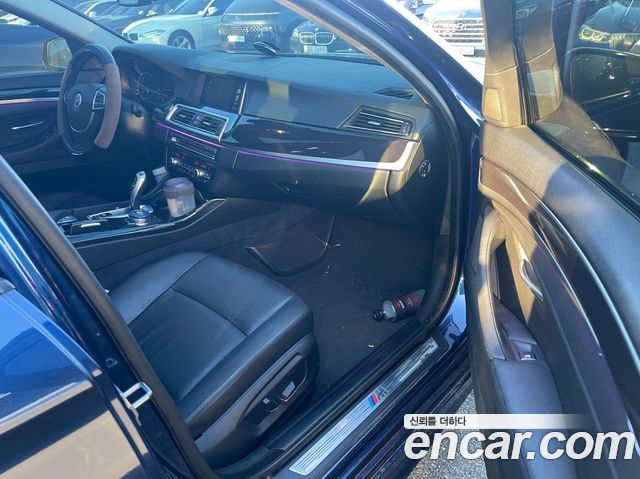 BMW 5-Series 2016 — photo 15