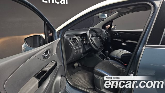 Renault Korea QM3 2015 — photo 10