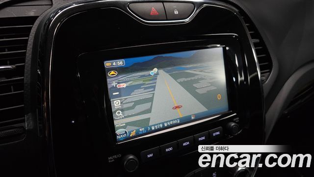 Renault Korea QM3 2015 — photo 13