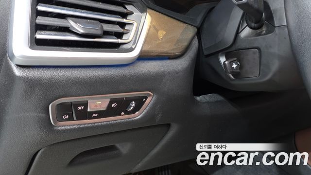 BMW X5 2022 — photo 21