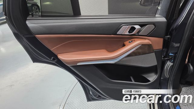 BMW X5 2022 — photo 15
