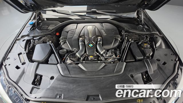 BMW 7-Series 2018 — photo 6