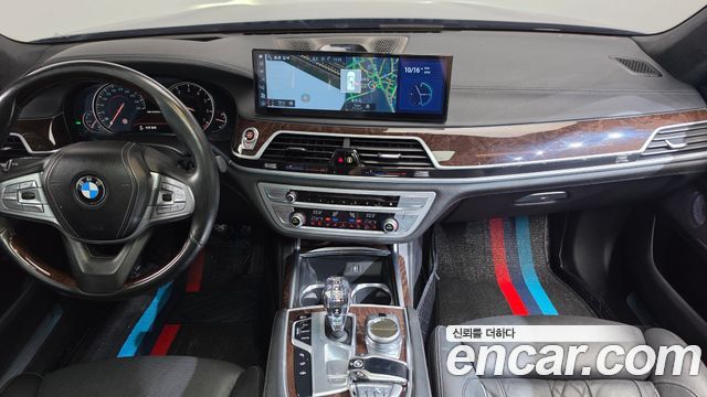 BMW 7-Series 2018 — photo 7