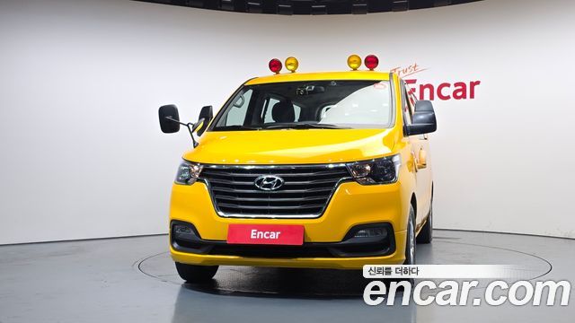 Hyundai Starex 2019 — photo 3