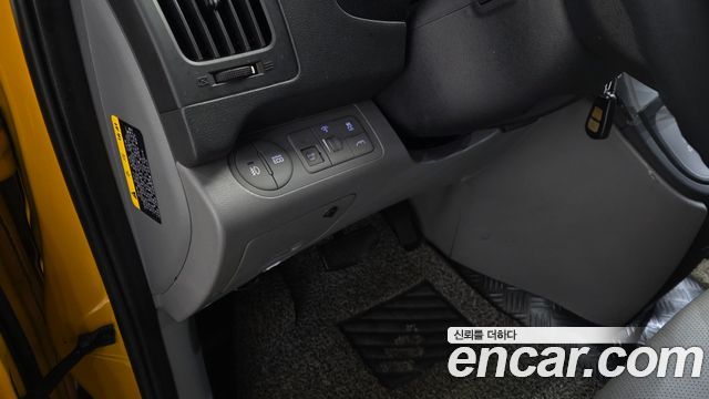 Hyundai Starex 2019 — photo 20