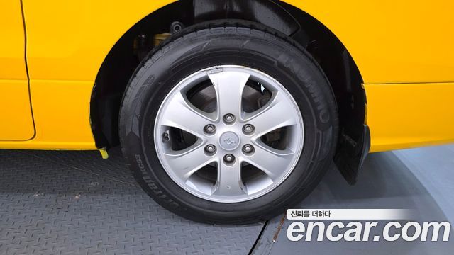 Hyundai Starex 2019 — photo 7