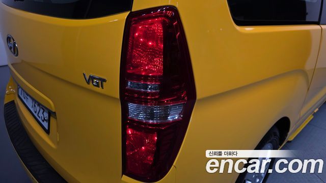 Hyundai Starex 2019 — photo 9