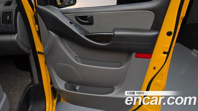 Hyundai Starex 2019 — photo 15