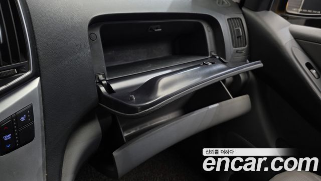 Hyundai Starex 2019 — photo 29